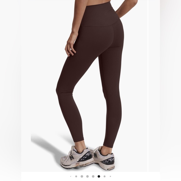 Like new Varley FreeSoft High Wasit Leggings in Coffee Bean - size small - Picture 8 of 10